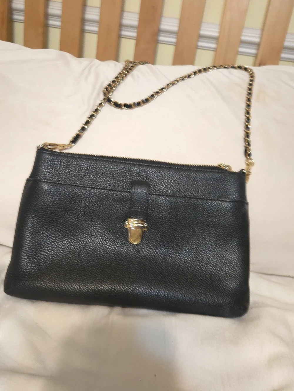 EUC Michael Kors Mercer cross body bag